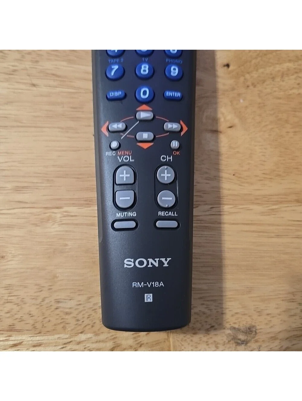 Sony RM-V18A 5-Device Universal Remote Control w/Manual